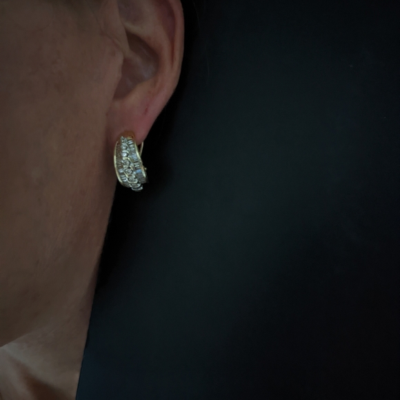 Diamond earrings - Picture 6 of 7